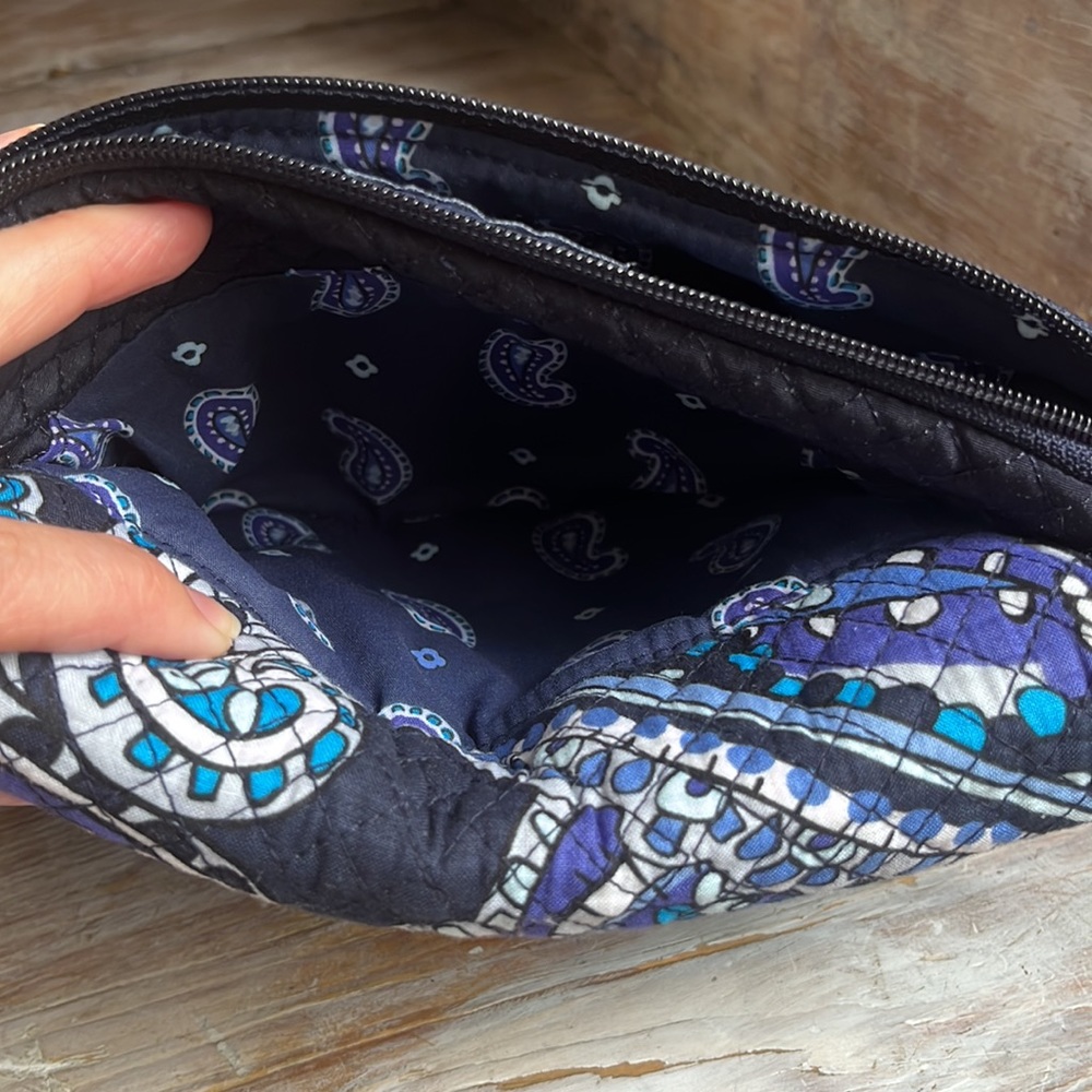 Vera Bradley Iconic Turnabout Crossbody Bag Navy Reve… Gem